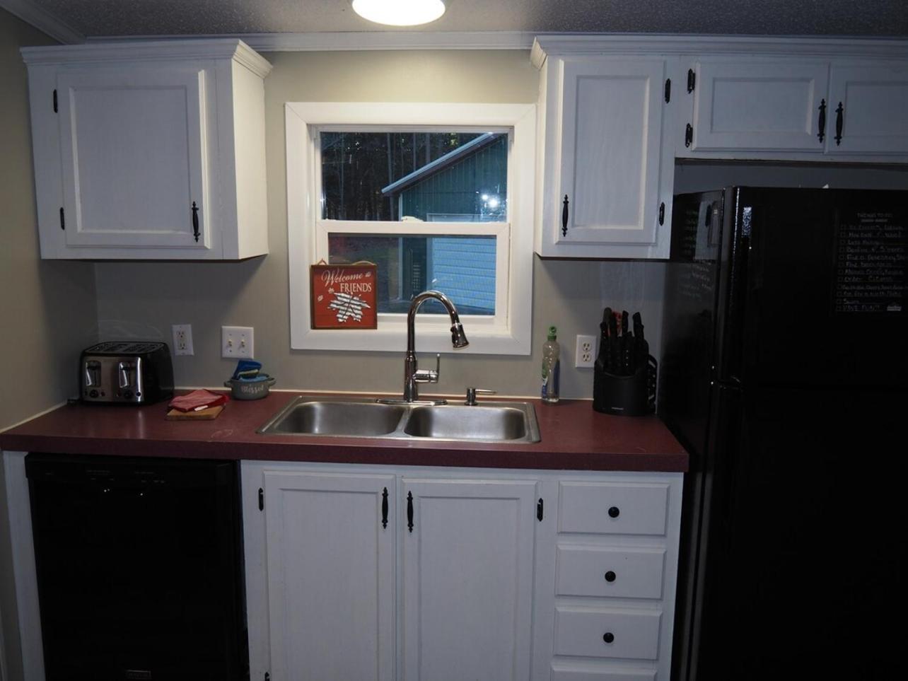 The Green Lake Getaway - Shared Lake Access! Interlochen Bagian luar foto