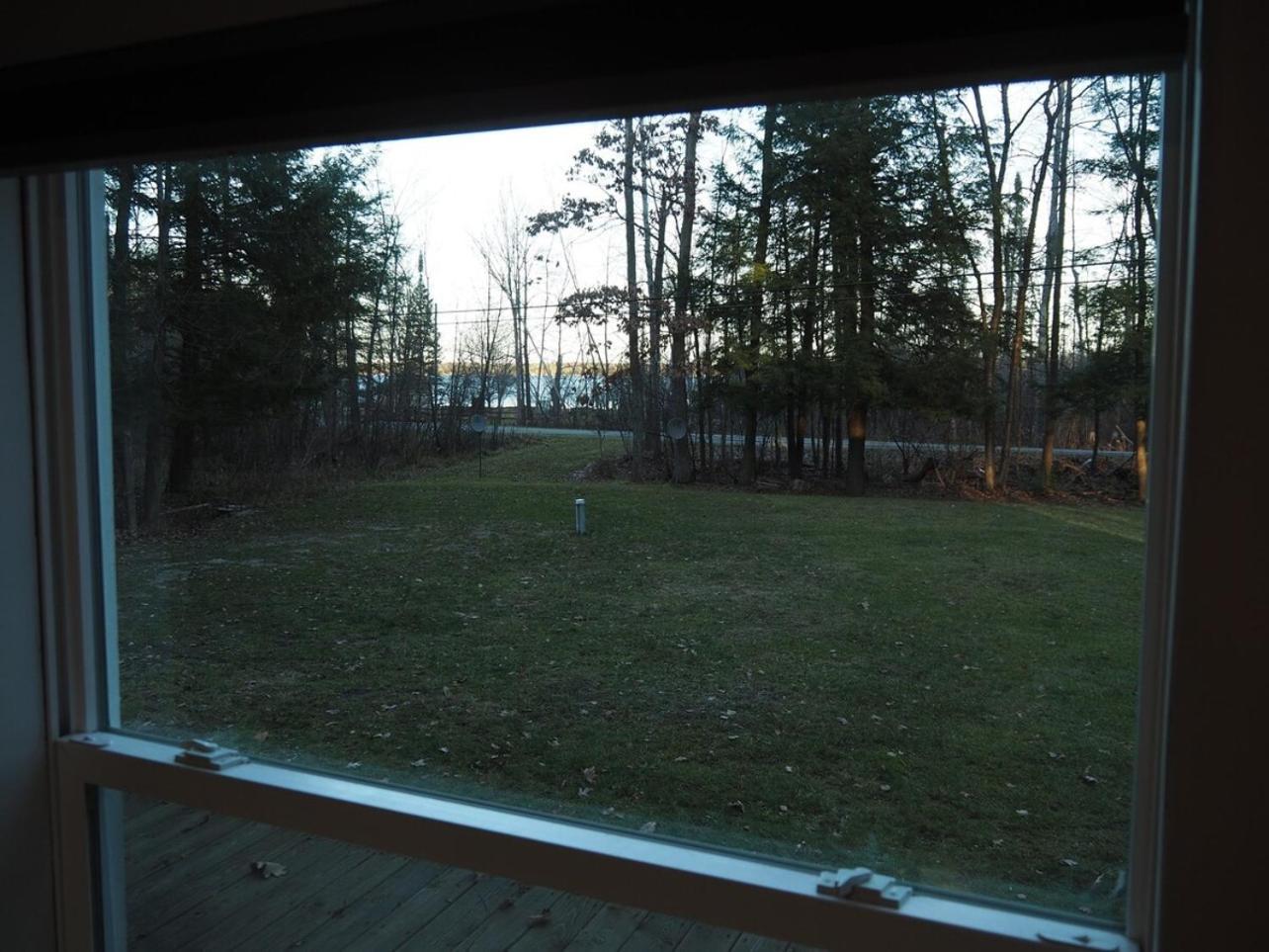 The Green Lake Getaway - Shared Lake Access! Interlochen Bagian luar foto